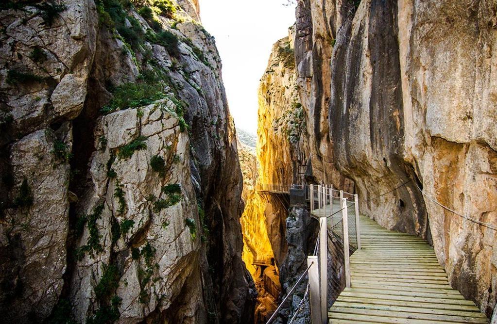 Вілла Casa Clara, Caminito De Rey Valle de Abdalagis Екстер'єр фото